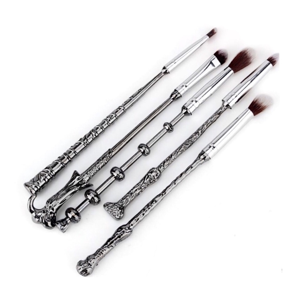 Harry Potter Wand 5 Piece Makeup Brush Set - Picture 1 of 13
